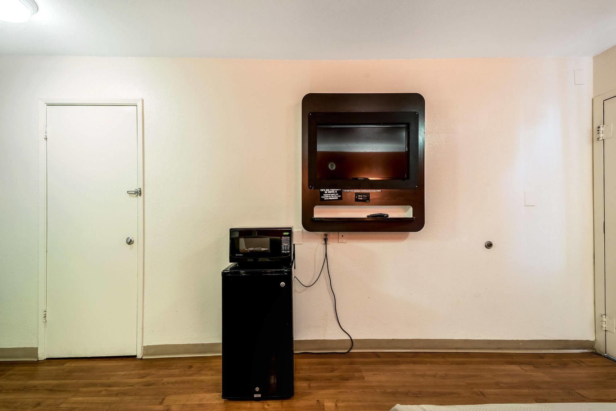 מונטגומרי Rodeway Inn מראה חיצוני תמונה